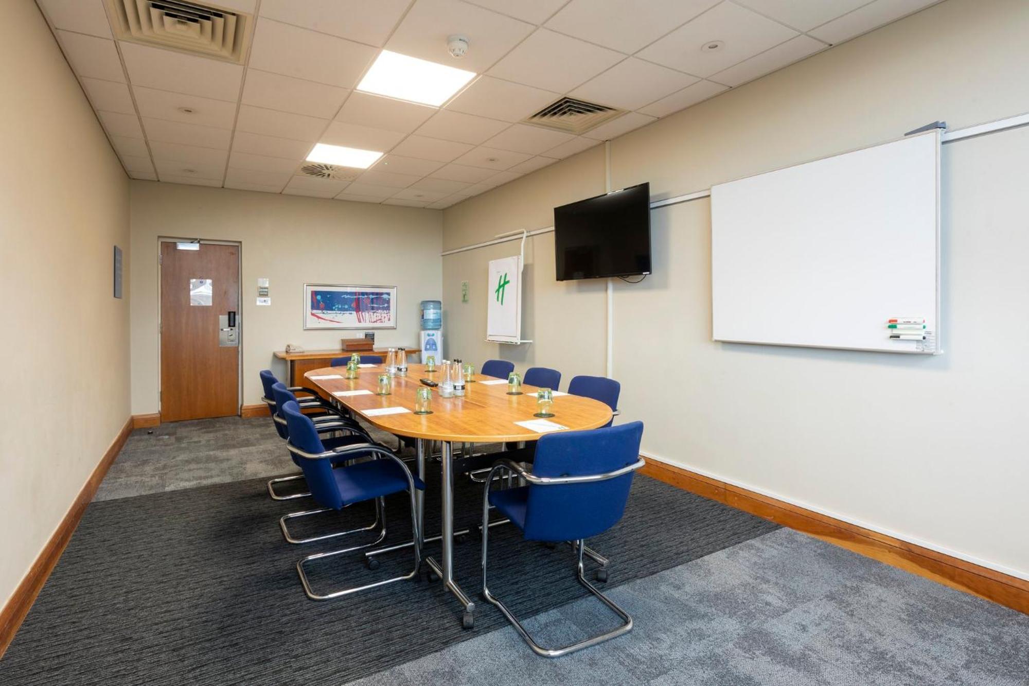 Holiday Inn Cardiff City Centre By Ihg Exterior foto