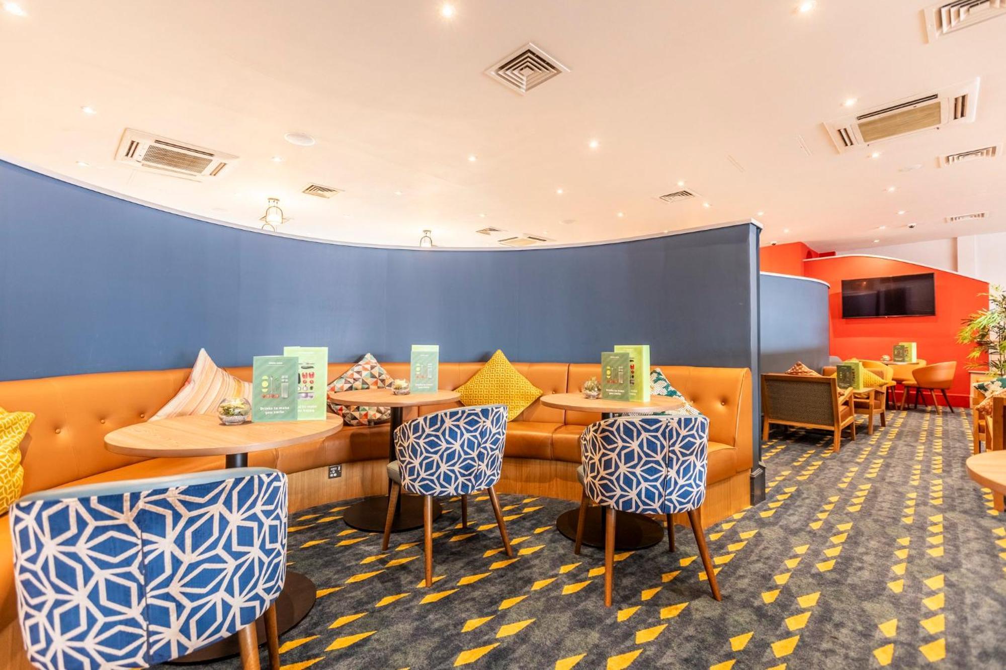 Holiday Inn Cardiff City Centre By Ihg Exterior foto