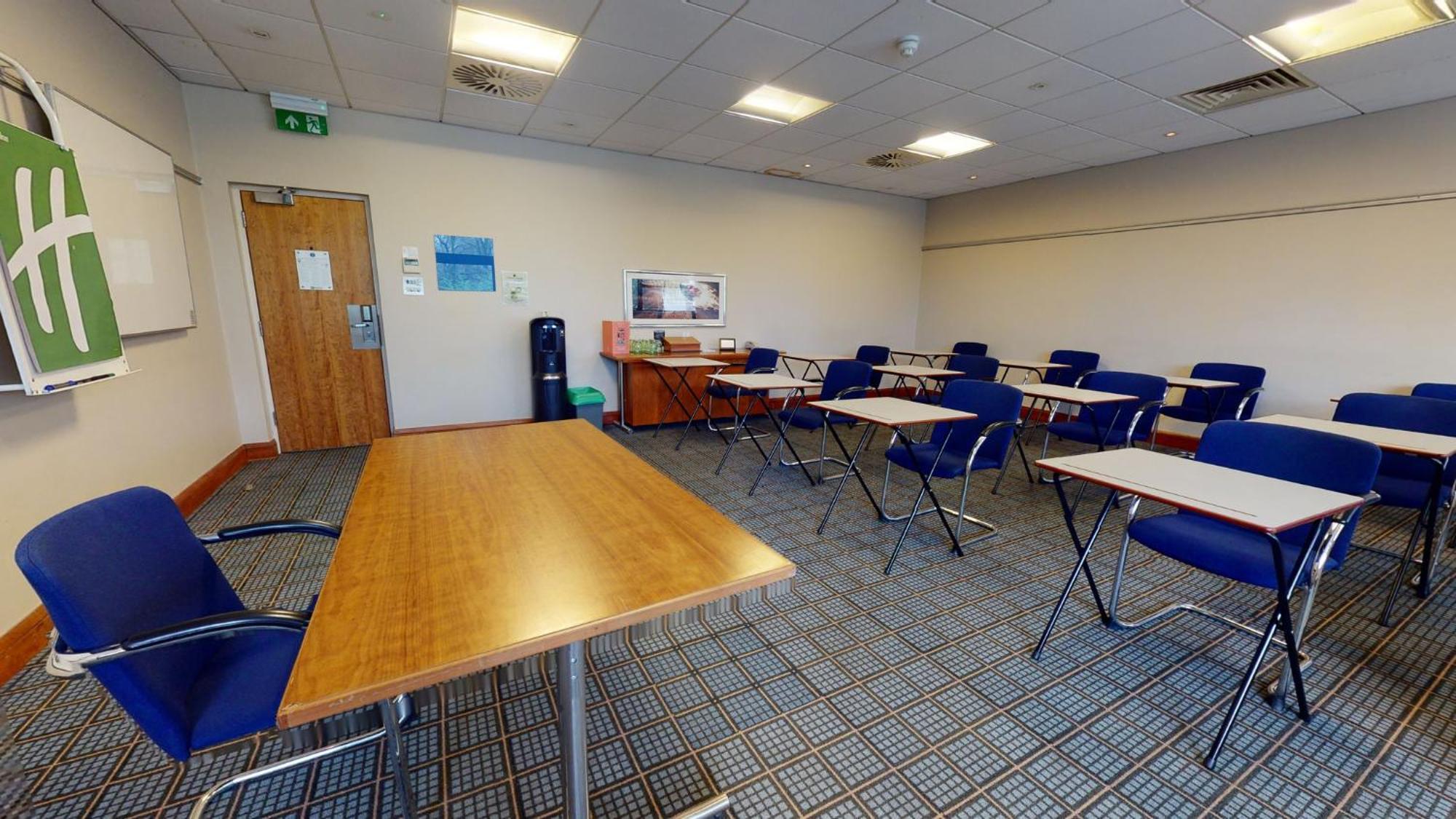 Holiday Inn Cardiff City Centre By Ihg Exterior foto