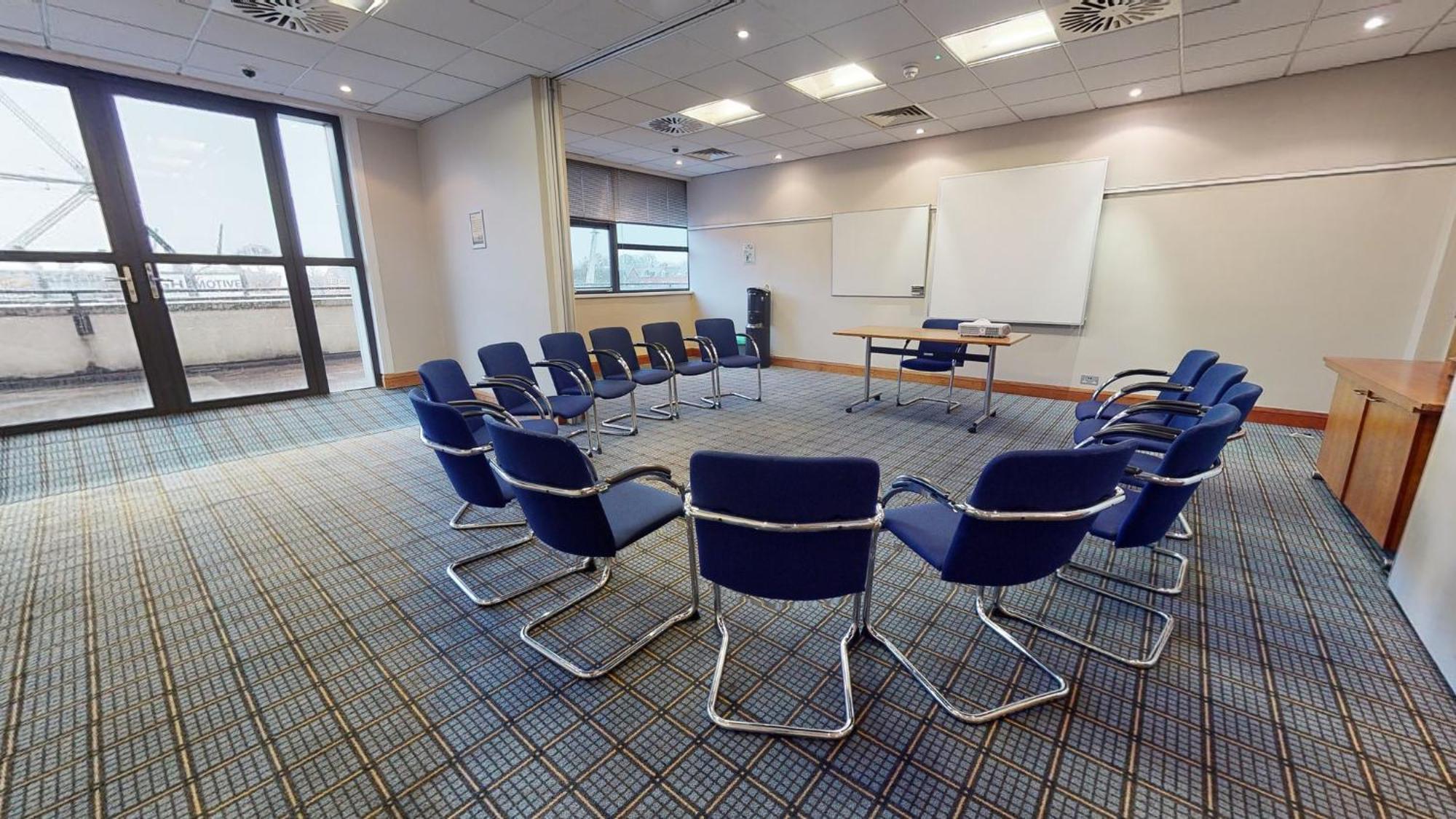 Holiday Inn Cardiff City Centre By Ihg Exterior foto